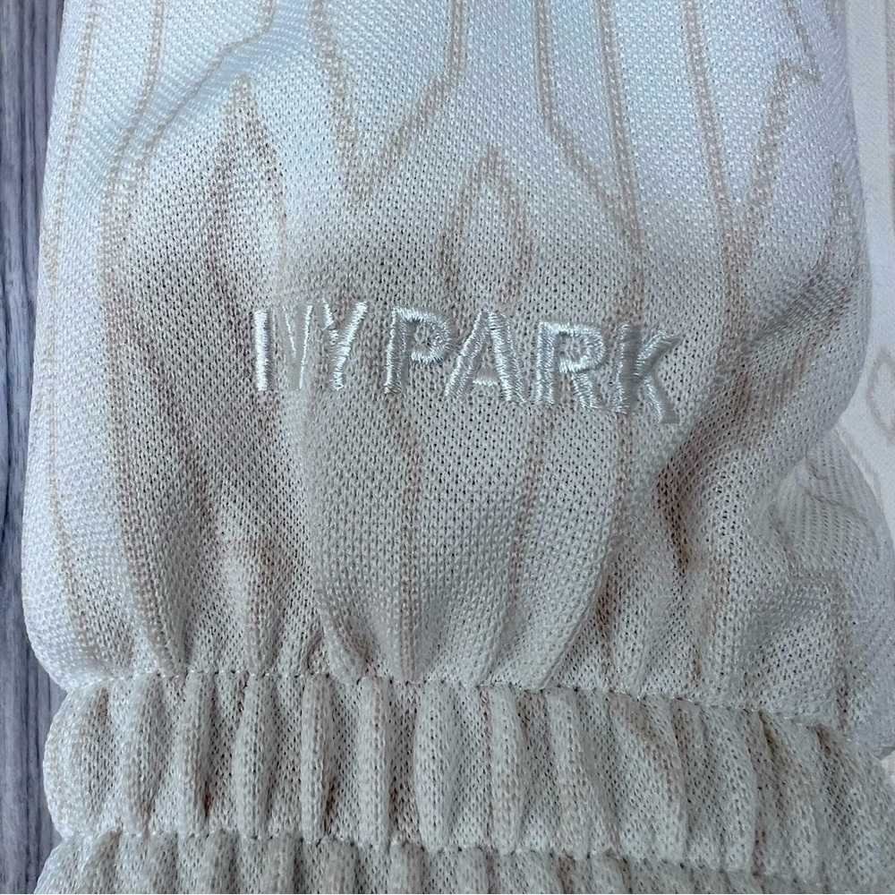 Ivy Park/Adidas - Picture 10 of 16